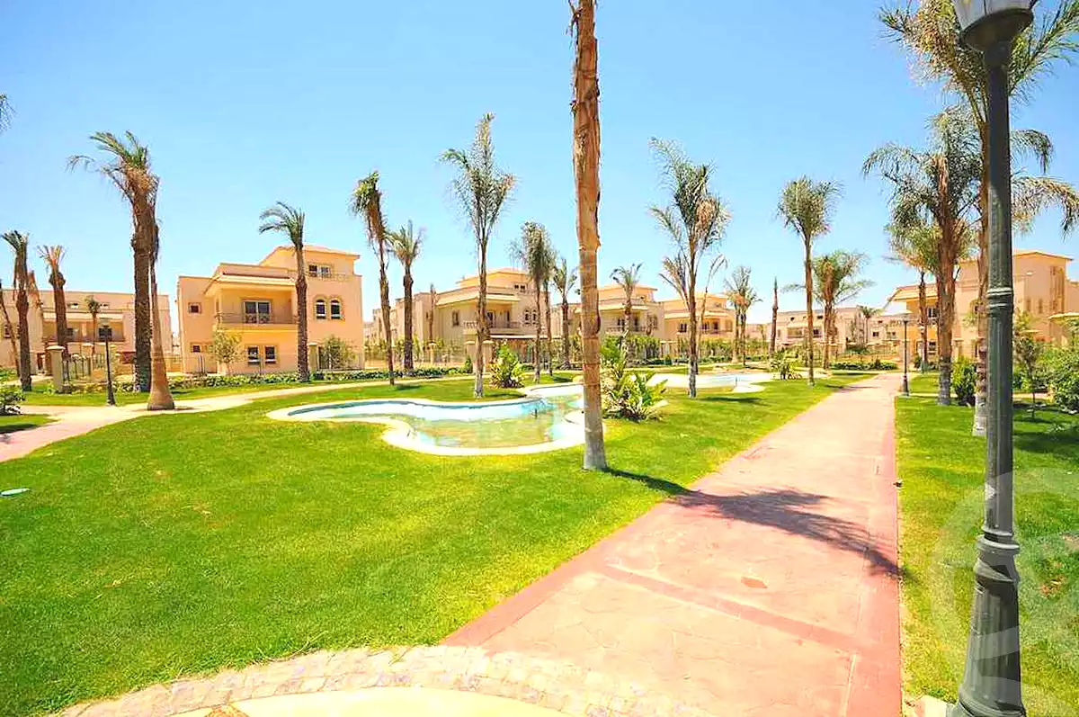 https://aqarmap.com.eg/en/listing/6837587-for-sale-cairo-el-sheikh-zayed-city-compounds-greens
