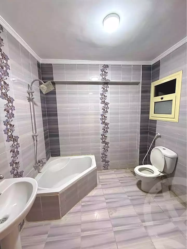 https://aqarmap.com.eg/ar/listing/6837798-for-sale-alexandria-el-asafra-shr-45