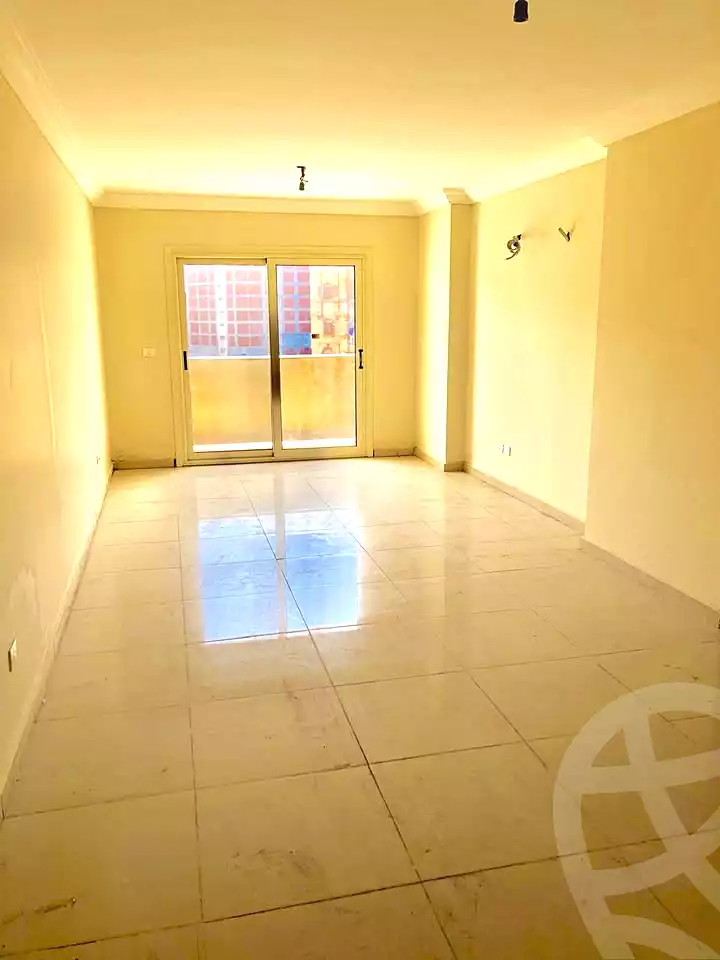 https://aqarmap.com.eg/ar/listing/6837942-for-rent-alexandria-lsywf-shamaa