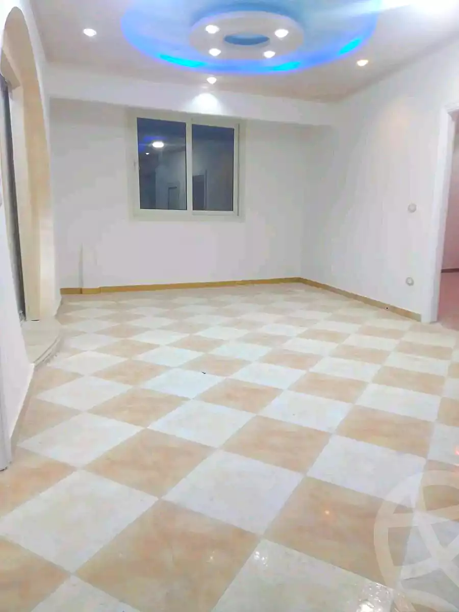 https://aqarmap.com.eg/en/listing/6838164-for-sale-alexandria-alhadara-new-el-hadra-el-tawheed-st