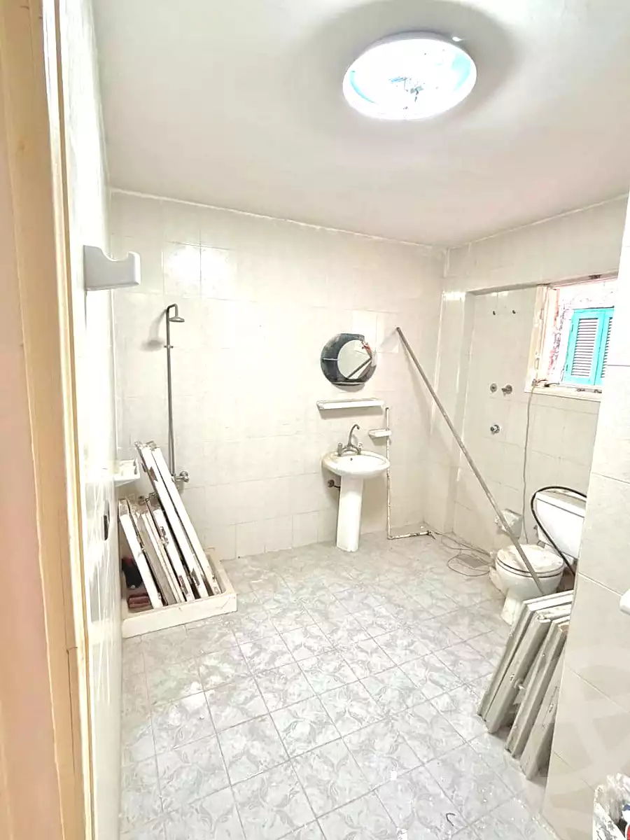 https://aqarmap.com.eg/ar/listing/6838251-for-sale-alexandria-al-agamy-lbytsh-shahr-al-assal-st