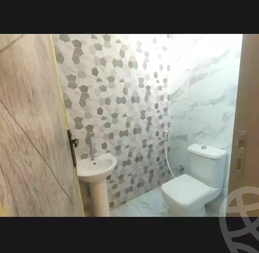 https://aqarmap.com.eg/ar/listing/6838565-for-rent-alexandria-camp-cesar-port-said-street