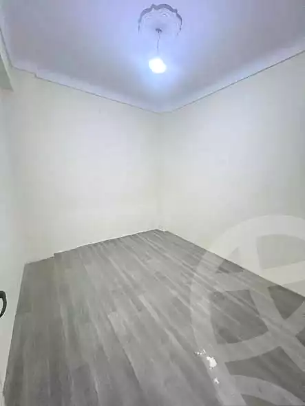 https://aqarmap.com.eg/ar/listing/6838820-for-sale-alexandria-lsywf-el-falki