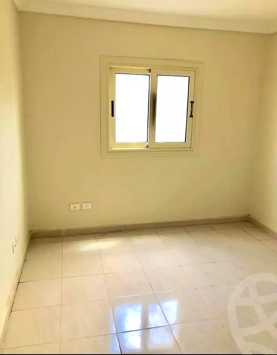 https://aqarmap.com.eg/en/listing/6839016-for-rent-alexandria-lsywf-shamaa
