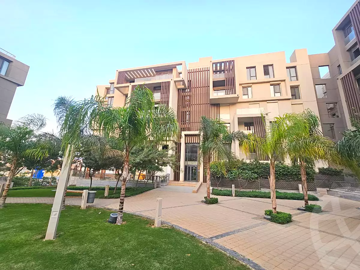 https://aqarmap.com.eg/ar/listing/6839259-for-sale-cairo-new-cairo-compounds-eastown-spectrum-eastown-compound