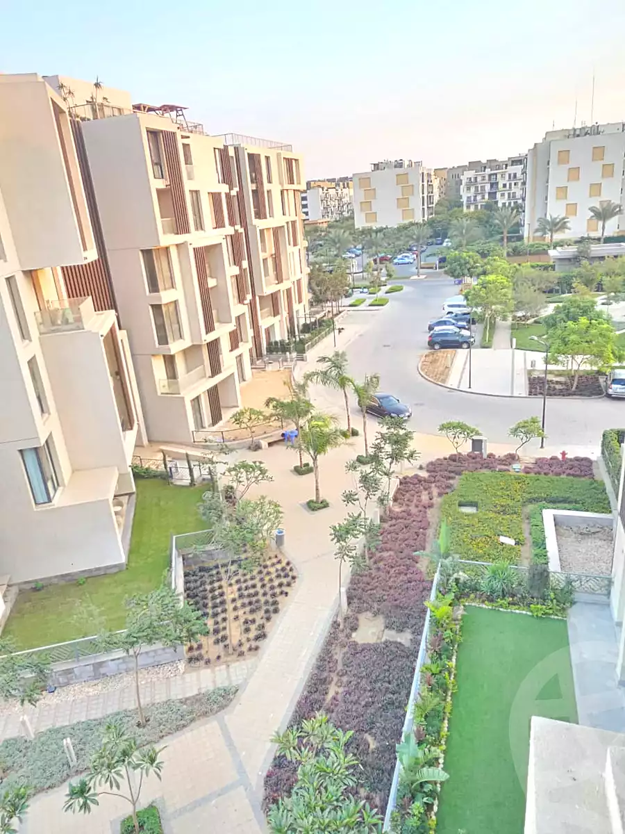 https://aqarmap.com.eg/ar/listing/6839259-for-sale-cairo-new-cairo-compounds-eastown-spectrum-eastown-compound