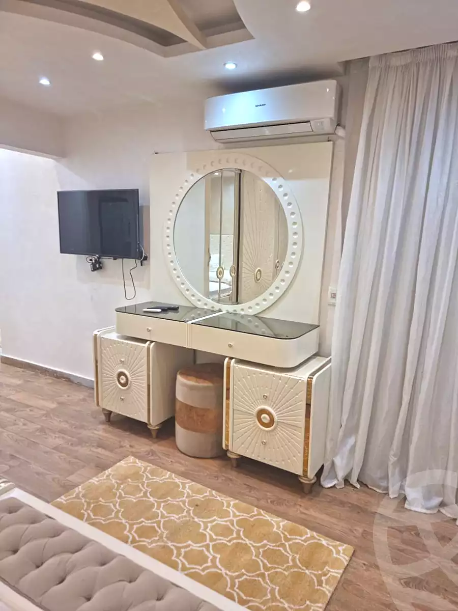 https://aqarmap.com.eg/en/listing/6839301-for-rent-cairo-el-sheikh-zayed-city-compounds-jn-zyd