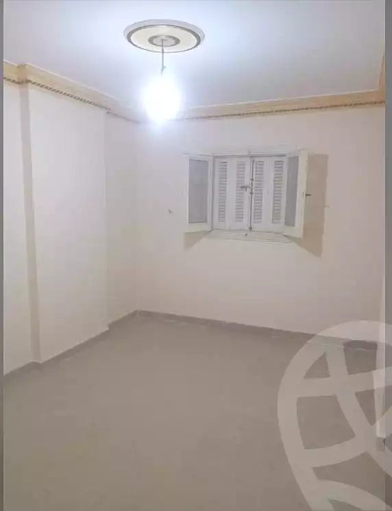 https://aqarmap.com.eg/ar/listing/6839327-for-rent-alexandria-new-miami-eskot