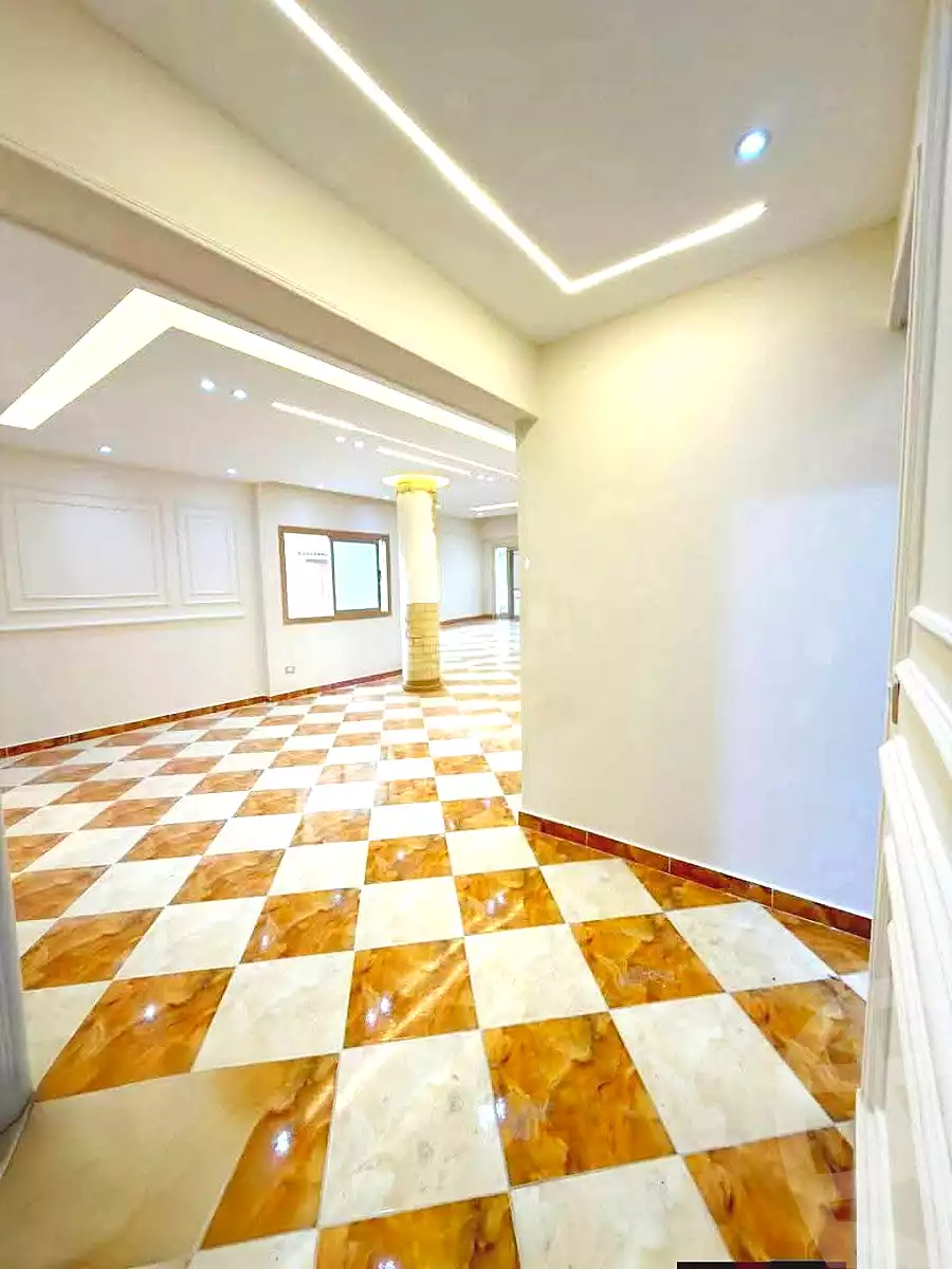 https://aqarmap.com.eg/ar/listing/6839582-for-sale-alexandria-al-agamy-lbytsh