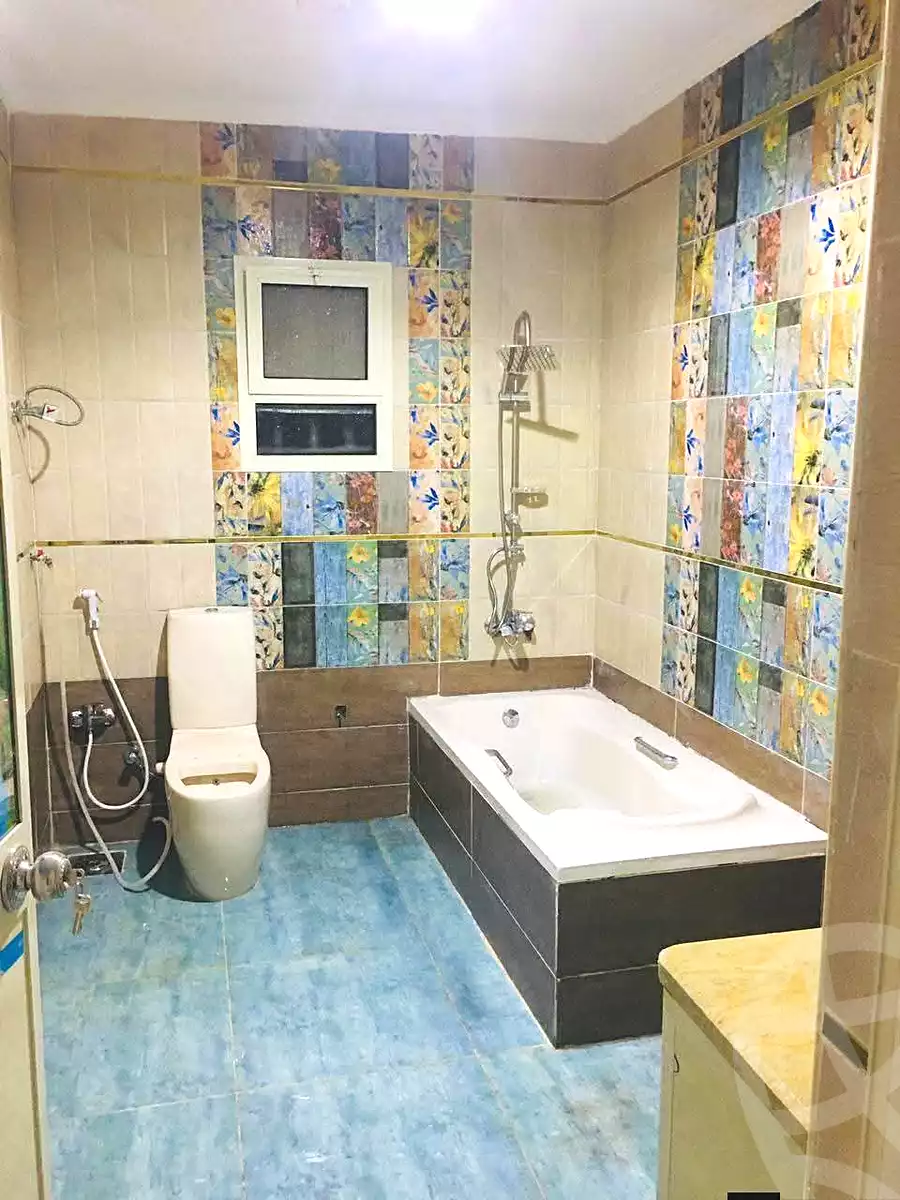 https://aqarmap.com.eg/ar/listing/6839588-for-rent-alexandria-al-agamy-lbytsh