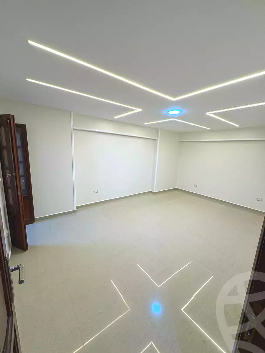 https://aqarmap.com.eg/ar/listing/6839852-for-sale-alexandria-sydy-bshr-sydy-bshr-bhry-shr-mhmwd-l-yswy