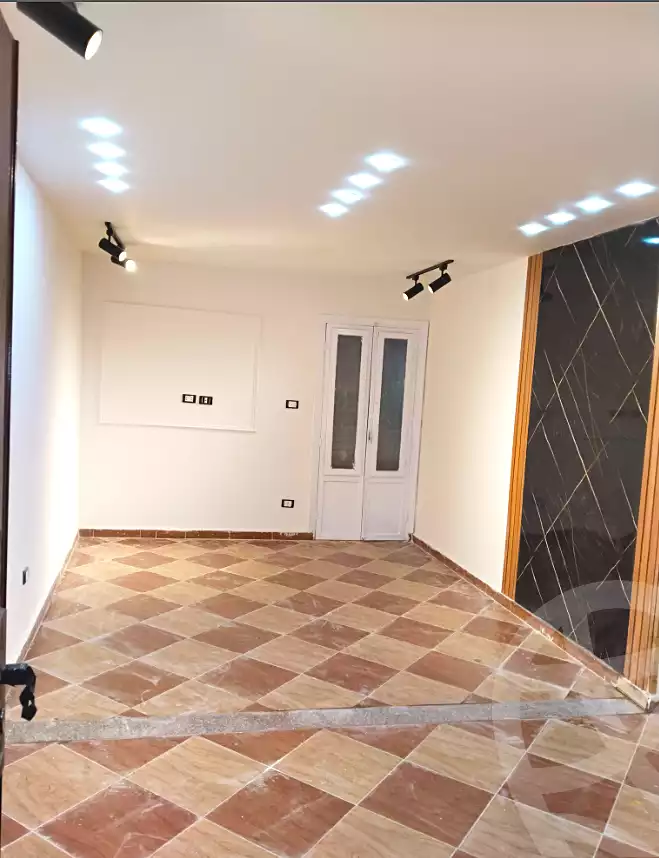 https://aqarmap.com.eg/ar/listing/6840099-for-sale-alexandria-al-agamy-el-hanouvel-al-haded-we-al-soulb-st