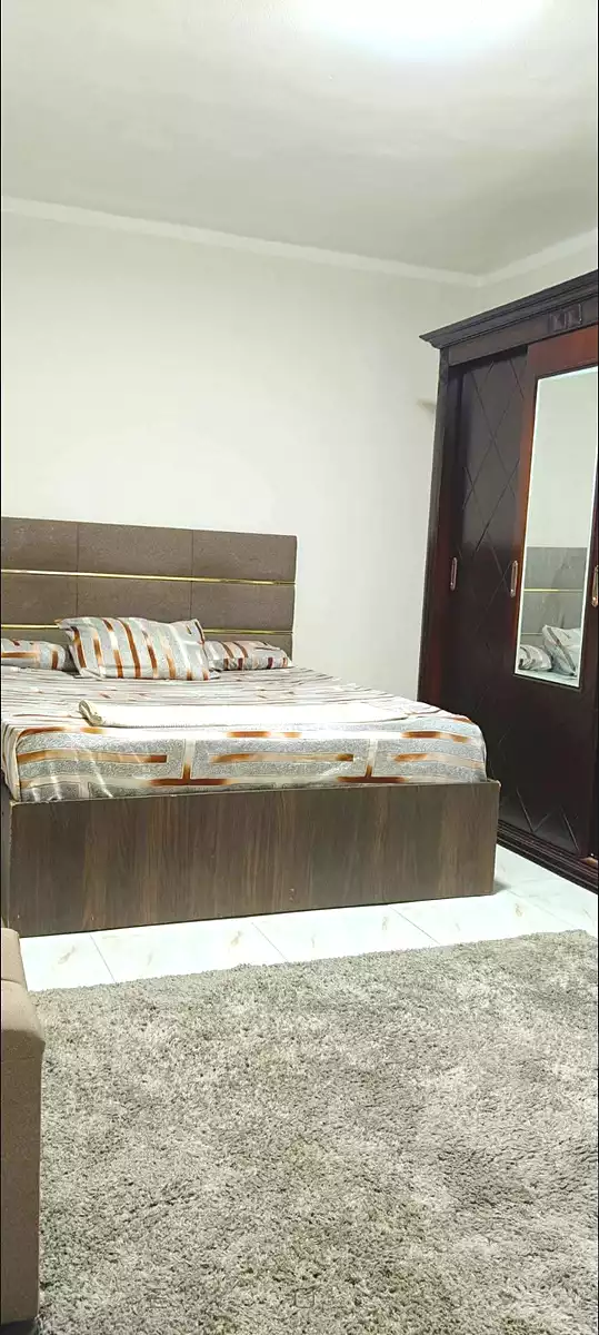 https://aqarmap.com.eg/ar/listing/6840775-for-rent-cairo-6th-of-october-el-ahyaa-neighborhood-7th-mecca-el-mokarrama-st