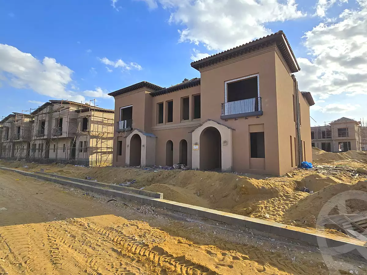 https://aqarmap.com.eg/en/listing/6840952-for-sale-cairo-el-sheikh-zayed-city-compounds-kmbwnd-fyldj-wyst-dr-llttwyr