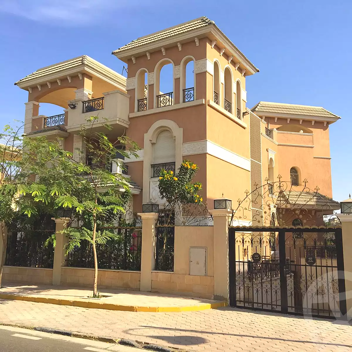 https://aqarmap.com.eg/ar/listing/6840957-for-rent-cairo-new-cairo-compounds-el-deyar-mokhabarat