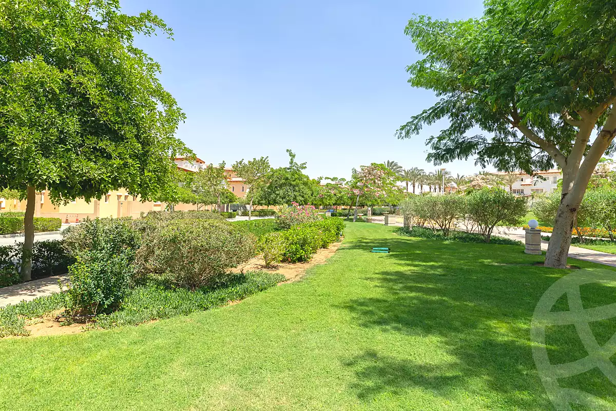 https://aqarmap.com.eg/en/listing/6841021-for-sale-cairo-new-cairo-compounds-hyde-park-parkway-hyde-park-compound