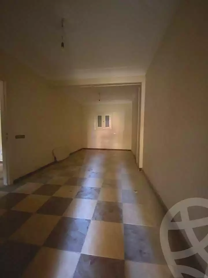 https://aqarmap.com.eg/en/listing/6841403-for-sale-alexandria-al-agamy-lbytsh-mecca-st