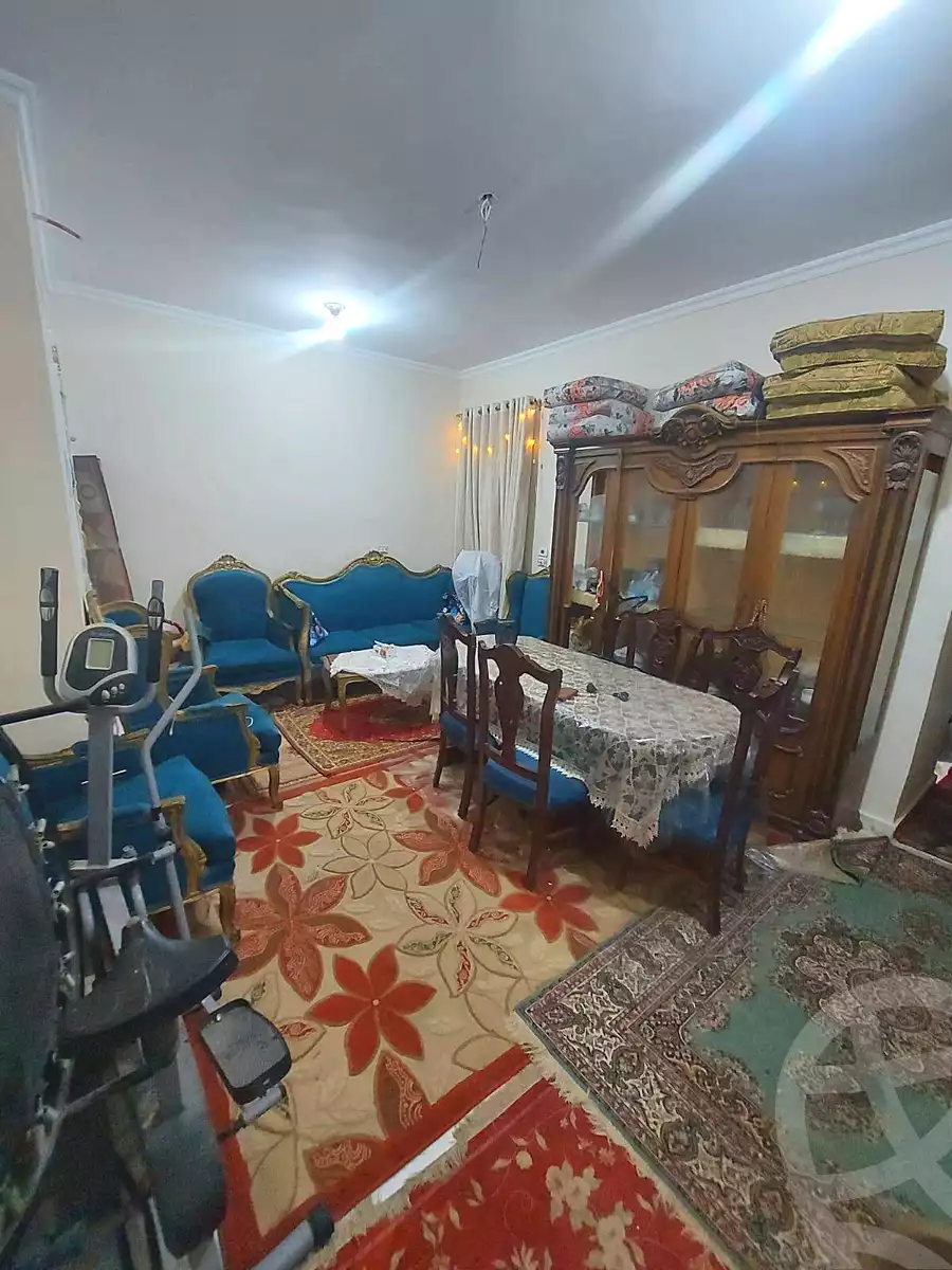 https://aqarmap.com.eg/en/listing/6841430-for-sale-cairo-helwan-el-shareaa-el-sharby-st