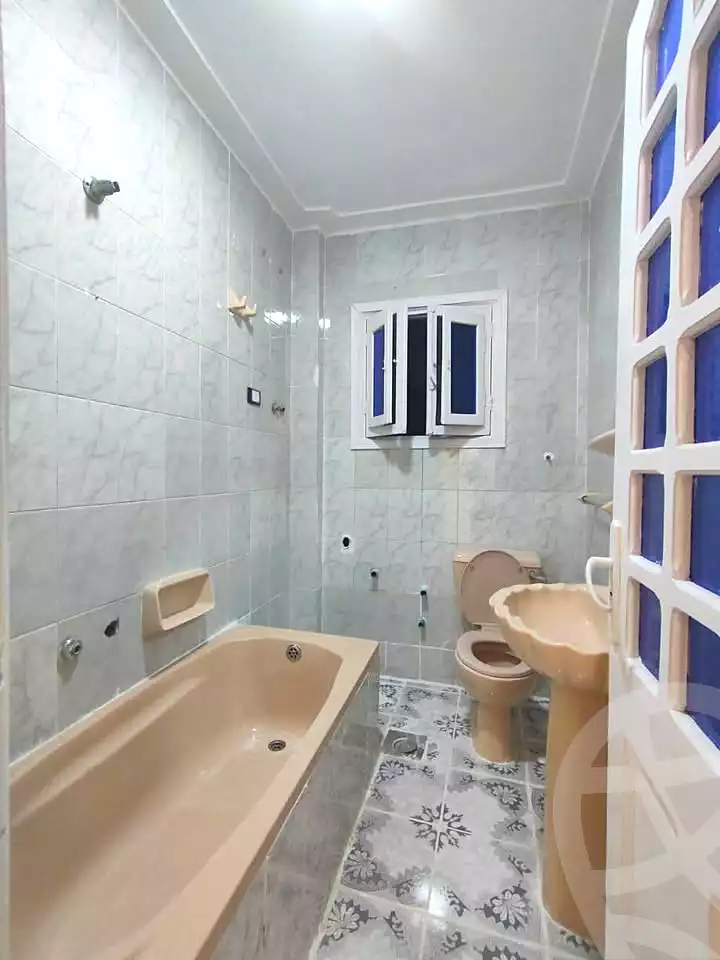 https://aqarmap.com.eg/ar/listing/6841434-for-sale-alexandria-al-agamy-shataa-el-nakheel-no-8-st