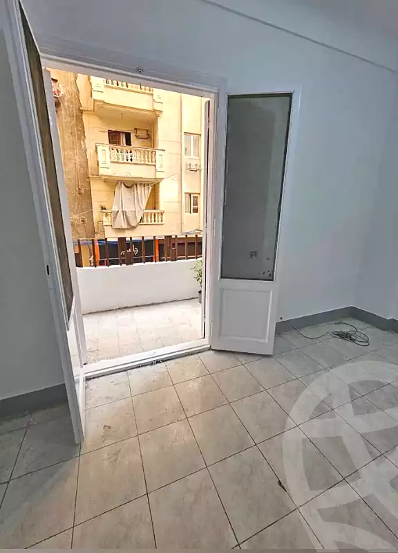 https://aqarmap.com.eg/ar/listing/6841759-for-sale-alexandria-sydy-bshr-sydy-bshr-bhry-amr-el-nogomy-st