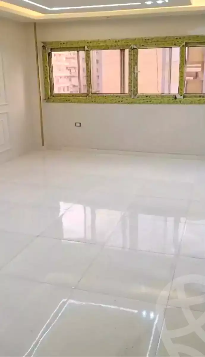 https://aqarmap.com.eg/ar/listing/6842068-for-sale-alexandria-al-agamy-lbytsh