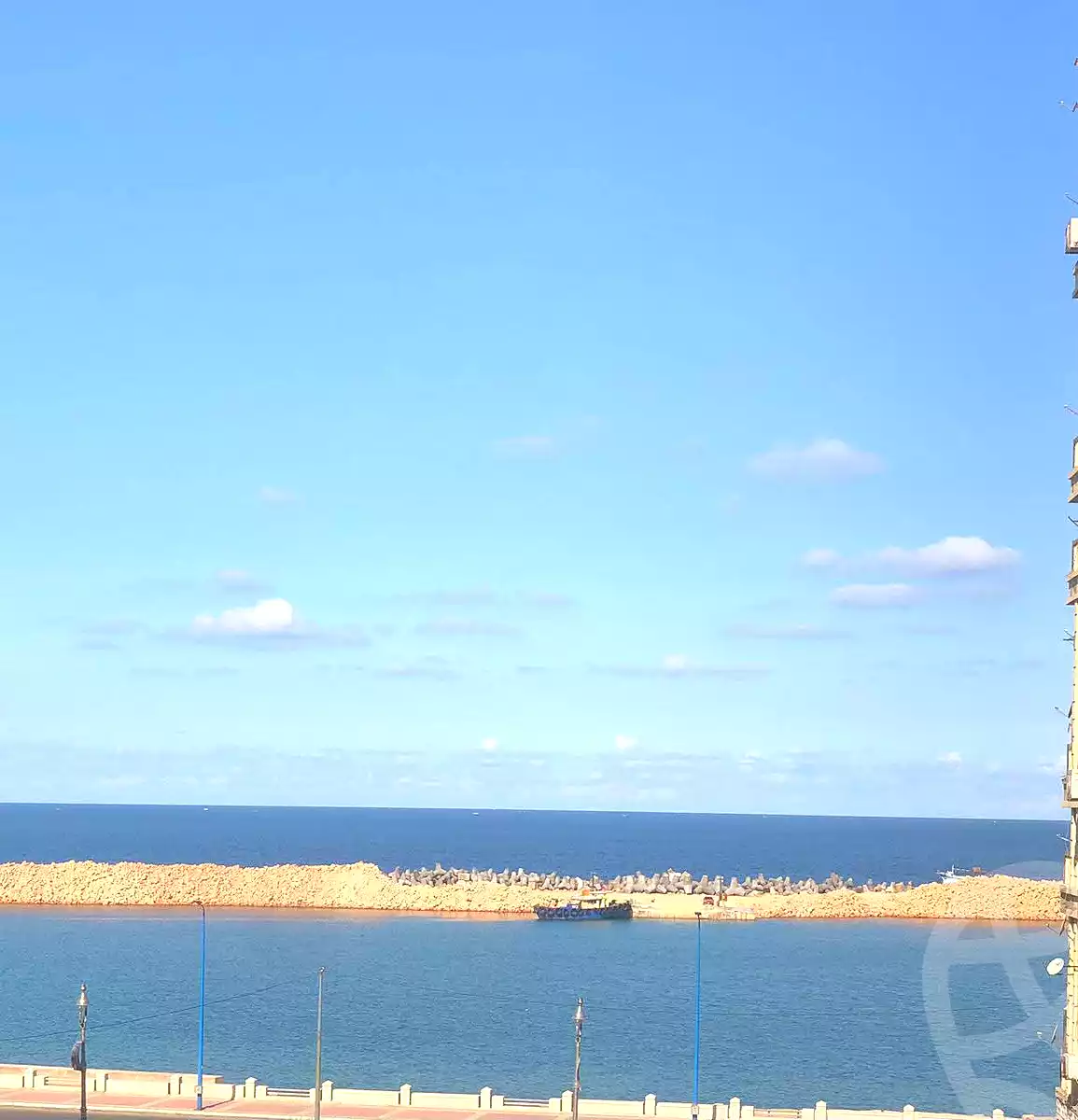 https://aqarmap.com.eg/ar/listing/6842313-for-sale-alexandria-sydy-bshr-sydy-bshr-bhry-shr-khld-bn-lwlyd
