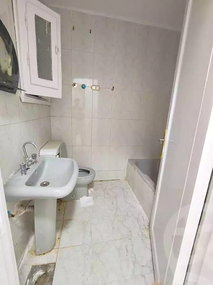 https://aqarmap.com.eg/ar/listing/6842432-for-sale-alexandria-al-agamy-shataa-el-nakheel