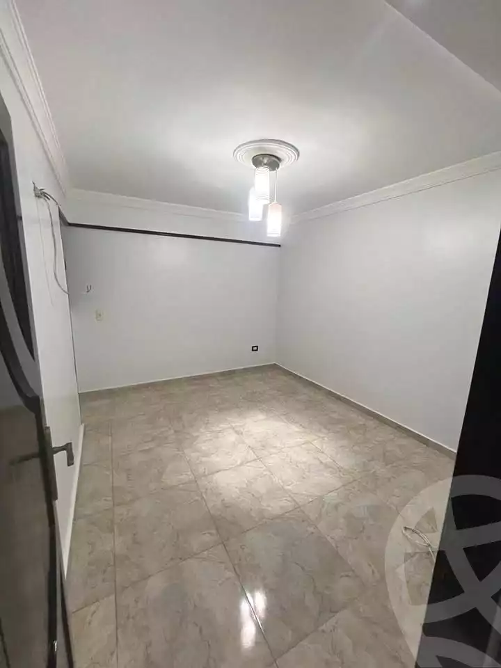 https://aqarmap.com.eg/en/listing/6842611-for-sale-alexandria-el-mandara-shr-jml-bd-lnsr