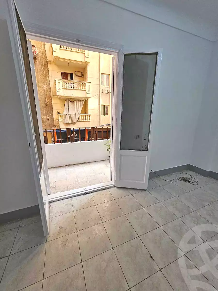 https://aqarmap.com.eg/ar/listing/6843646-for-sale-alexandria-sydy-bshr-sydy-bshr-bhry-shr-mhmwd-l-yswy