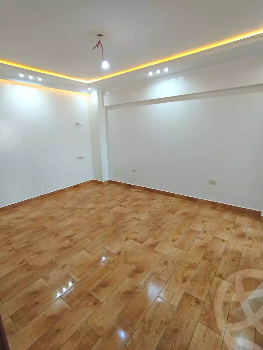 https://aqarmap.com.eg/ar/listing/6484394-for-rent-cairo-new-cairo-compounds-mwntn-fyw-y-syty-club-park-mountain-view-icity