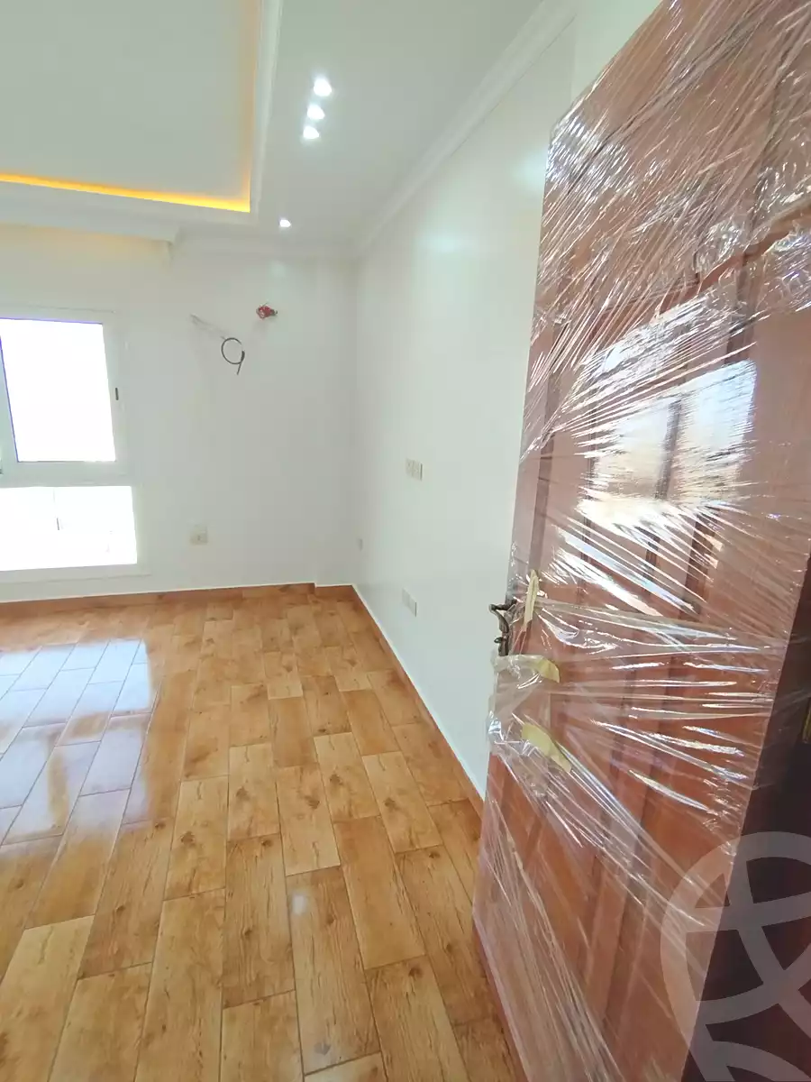 https://aqarmap.com.eg/ar/listing/6484394-for-rent-cairo-new-cairo-compounds-mwntn-fyw-y-syty-club-park-mountain-view-icity