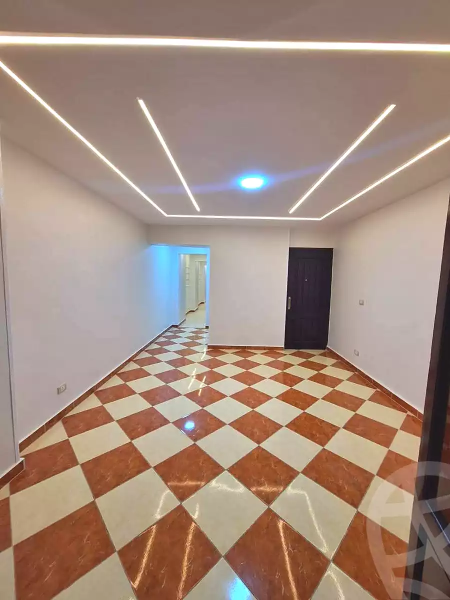https://aqarmap.com.eg/ar/listing/6844444-for-sale-alexandria-sydy-bshr-sydy-bshr-bhry-shr-mhmwd-l-yswy