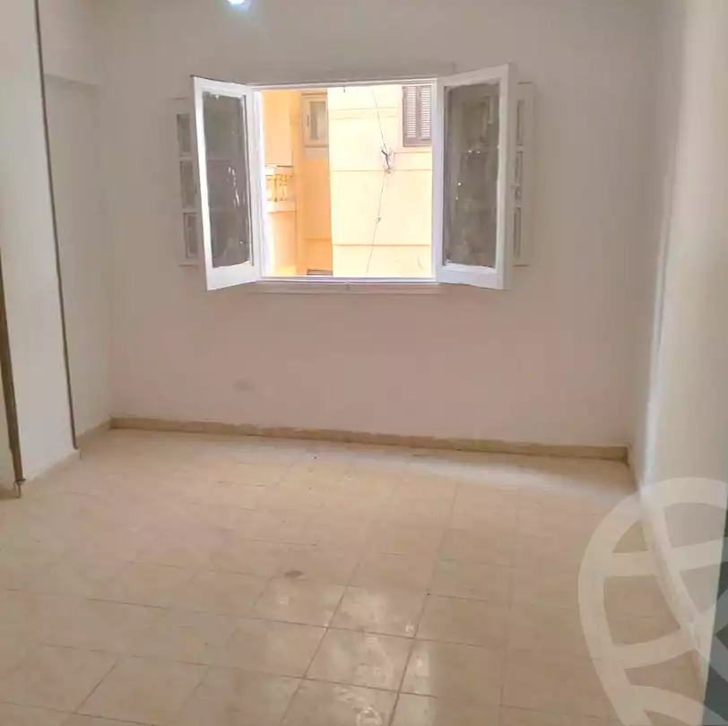 https://aqarmap.com.eg/en/listing/6845923-for-sale-alexandria-al-agamy-el-hanouvel-al-asdakaa-st