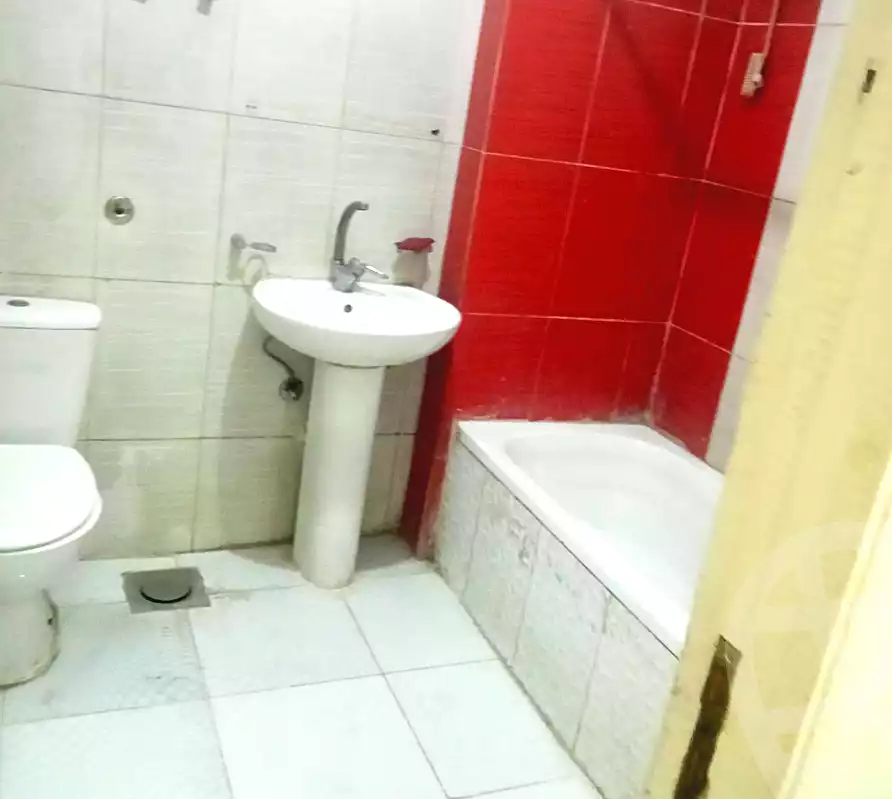 https://aqarmap.com.eg/ar/listing/6846009-for-sale-alexandria-al-agamy-lbytsh-al-aeda-al-kadema-st