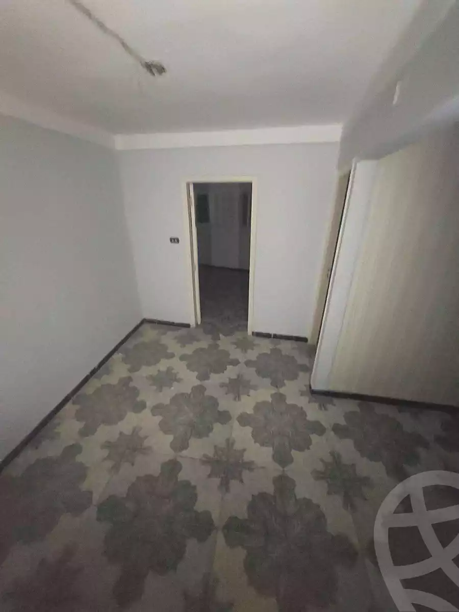 https://aqarmap.com.eg/ar/listing/6846038-for-sale-alexandria-miami-shr-jml-bd-lnsr