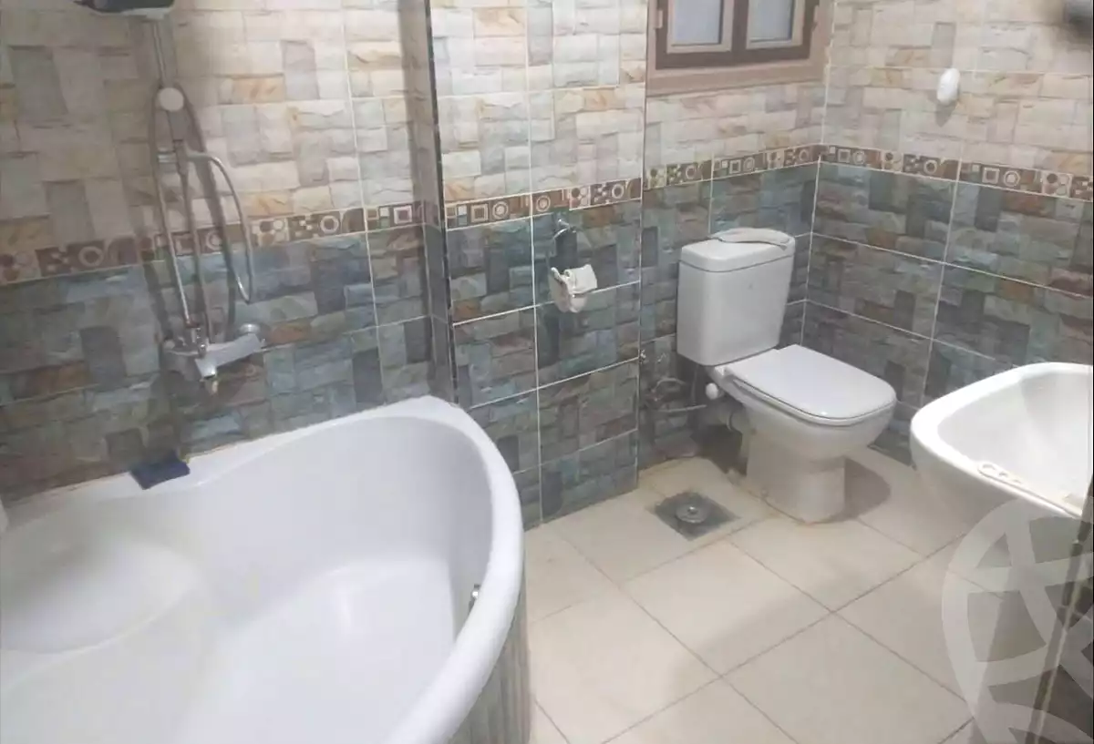 https://aqarmap.com.eg/ar/listing/6846126-for-sale-alexandria-al-agamy-lbytsh-abd-el-fattah-el-talkhawy