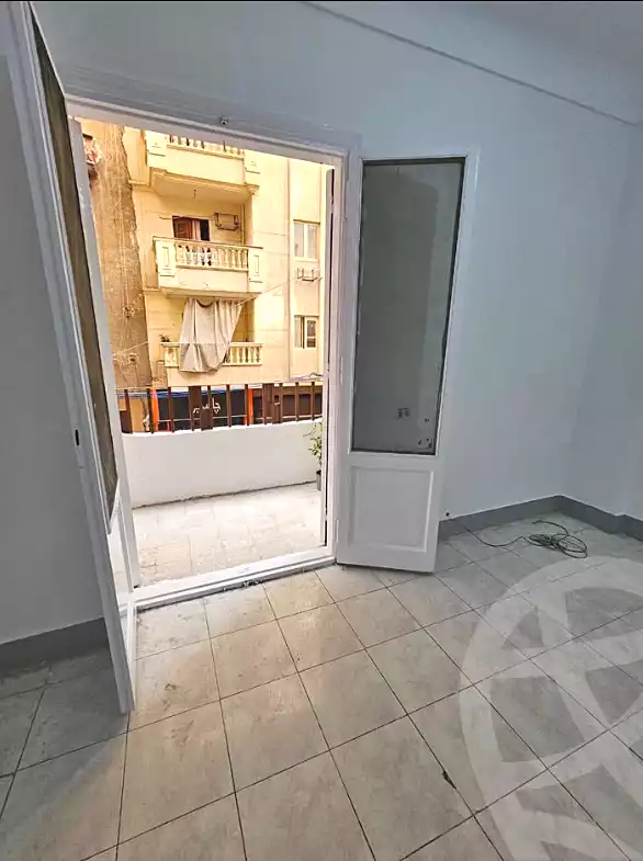 https://aqarmap.com.eg/en/listing/6846410-for-sale-alexandria-sydy-bshr-sydy-bshr-bhry-amr-el-nogomy-st