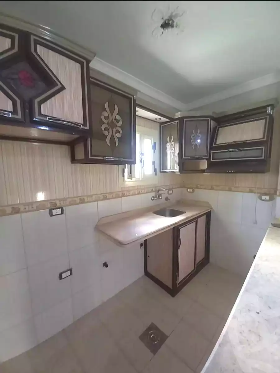 https://aqarmap.com.eg/ar/listing/6846539-for-sale-alexandria-sydy-bshr-sydy-bshr-bhry