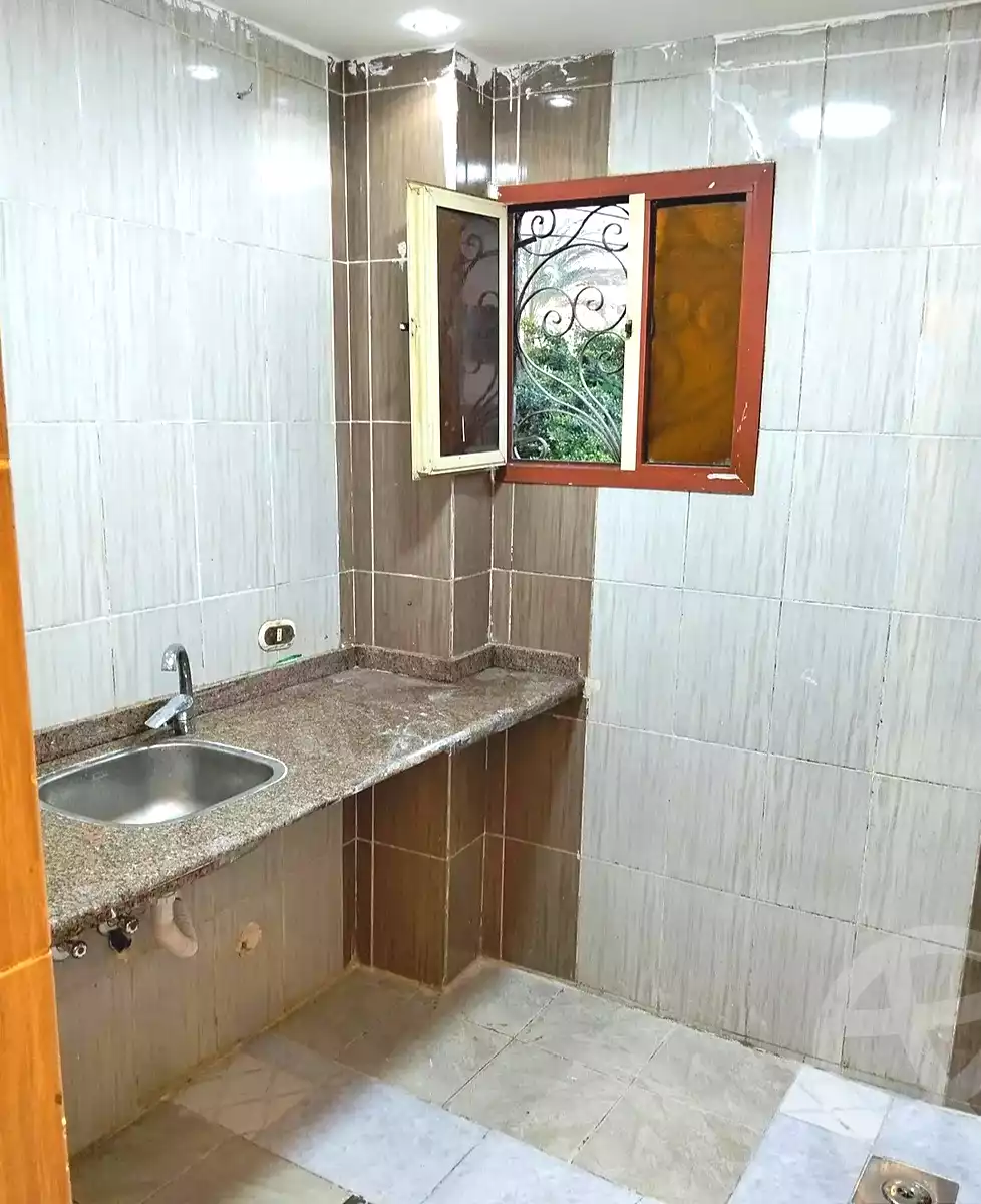https://aqarmap.com.eg/ar/listing/6846612-for-sale-alexandria-sydy-bshr-sydy-bshr-bhry-shr-mhmwd-l-yswy