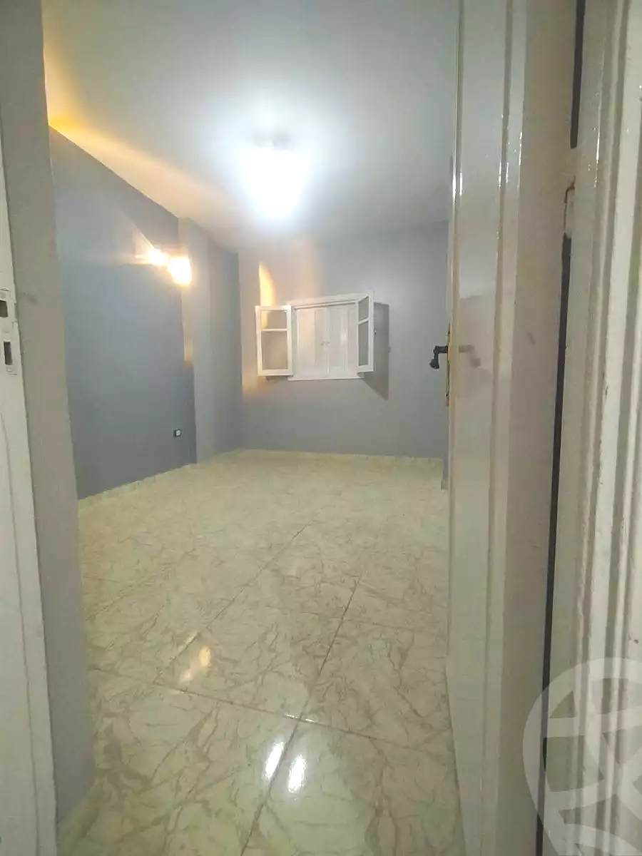 https://aqarmap.com.eg/ar/listing/6846913-for-sale-alexandria-alhadara-new-el-hadra
