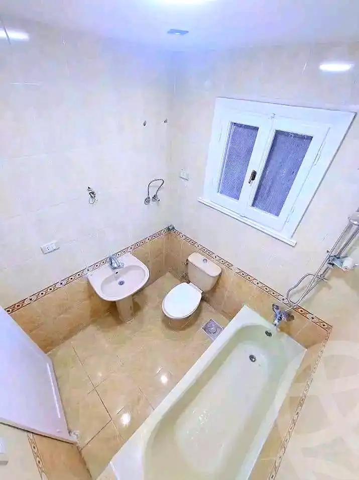 https://aqarmap.com.eg/ar/listing/6846999-for-sale-alexandria-sydy-bshr-sydy-bshr-bhry-shr-khld-bn-lwlyd