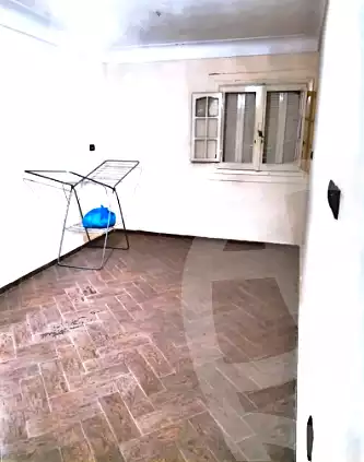 https://aqarmap.com.eg/en/listing/6847877-for-sale-alexandria-al-agamy-el-hanouvel-radwan-st