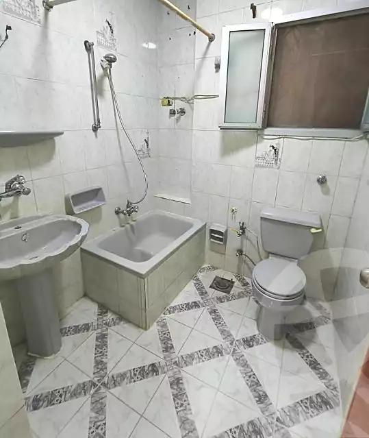 https://aqarmap.com.eg/ar/listing/6848400-for-sale-alexandria-lsywf-el-seyouf-qebly-el-ras-el-souda