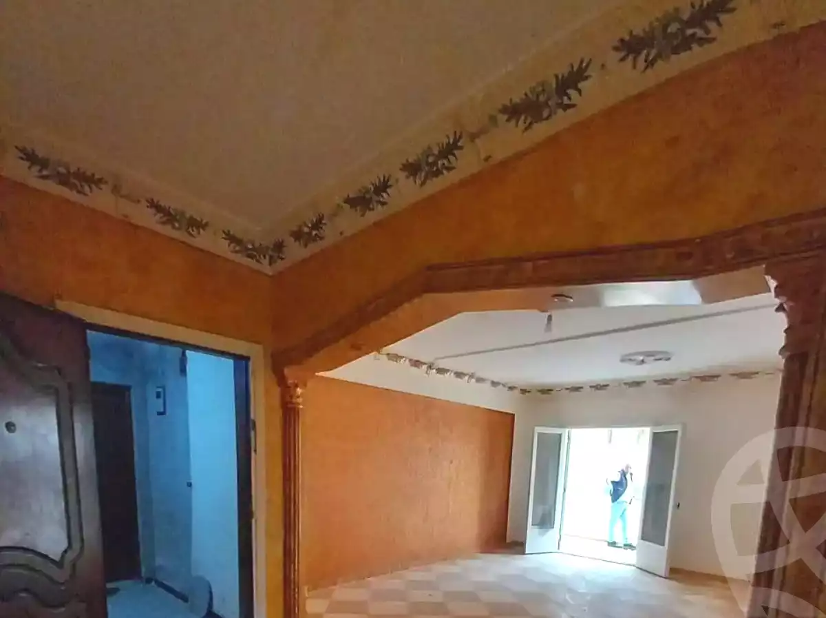 https://aqarmap.com.eg/ar/listing/6848606-for-sale-alexandria-al-agamy-lbytsh-qased-kareem-st