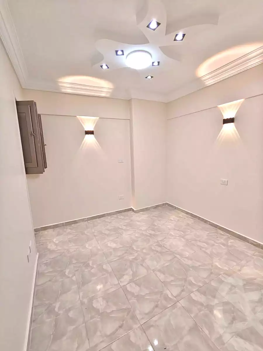 https://aqarmap.com.eg/ar/listing/6848717-for-sale-alexandria-miami-shr-jml-bd-lnsr