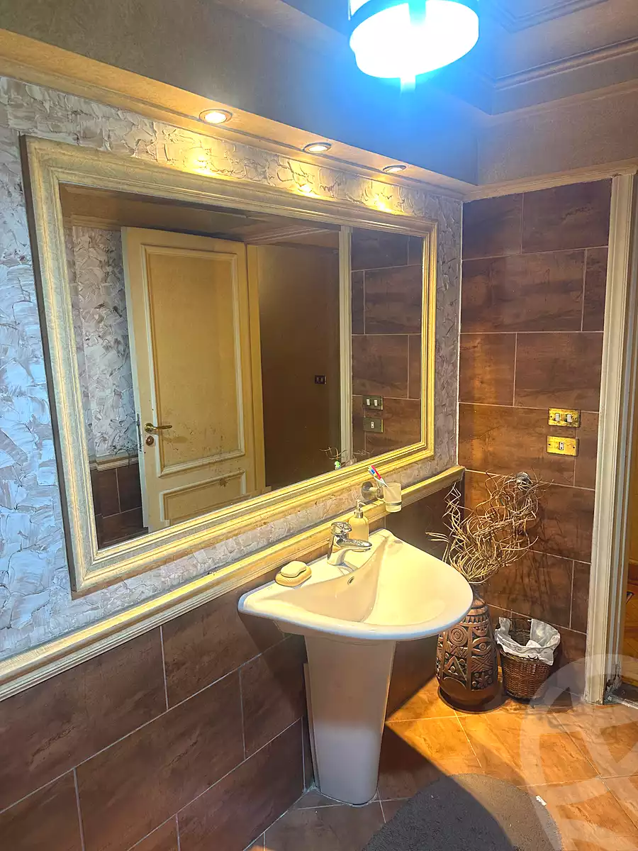 https://aqarmap.com.eg/ar/listing/6848795-for-sale-cairo-el-mohandesen-shareaa-ahmed-orabi
