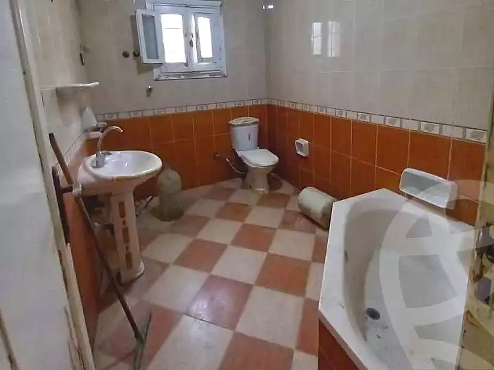https://aqarmap.com.eg/ar/listing/6848805-for-sale-alexandria-al-agamy-lbytsh-qased-kareem-st