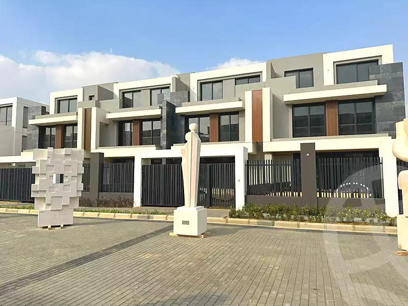 https://aqarmap.com.eg/ar/listing/6849118-for-sale-cairo-new-cairo-compounds-el-patio-town-compound-la-vista
