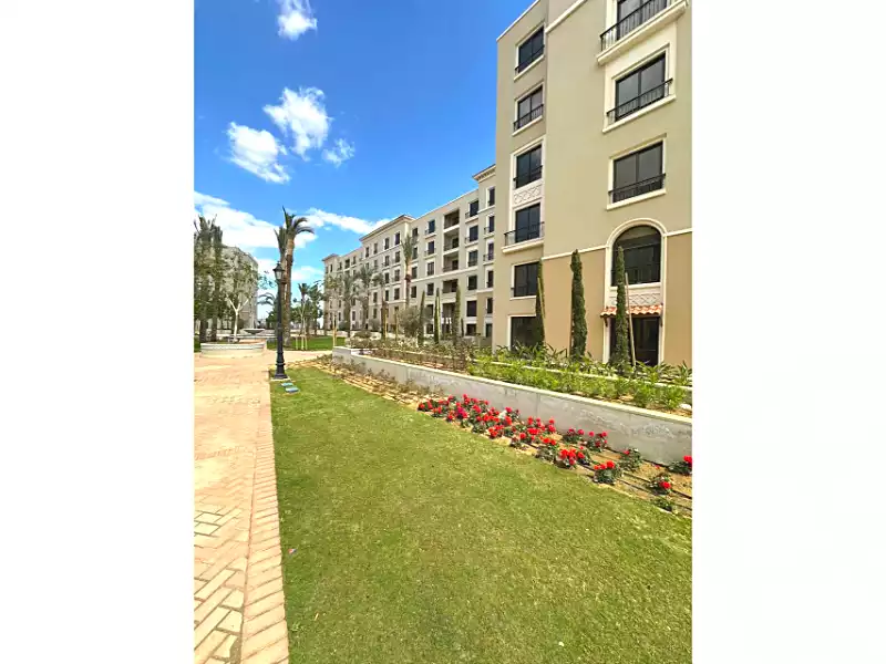 https://aqarmap.com.eg/ar/listing/6849194-for-sale-cairo-el-sheikh-zayed-city-compounds-kmbwnd-fyldj-wyst-dr-llttwyr
