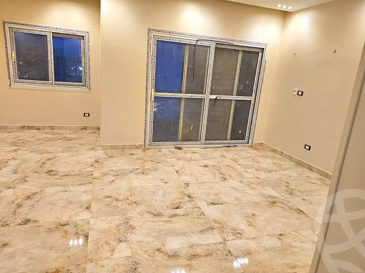 https://aqarmap.com.eg/ar/listing/6849203-for-rent-cairo-el-sheikh-zayed-city-compounds-el-khamayel